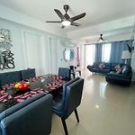 Apartamentos frente al Mar