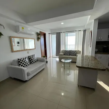 Apartamento Frente Al Mar *